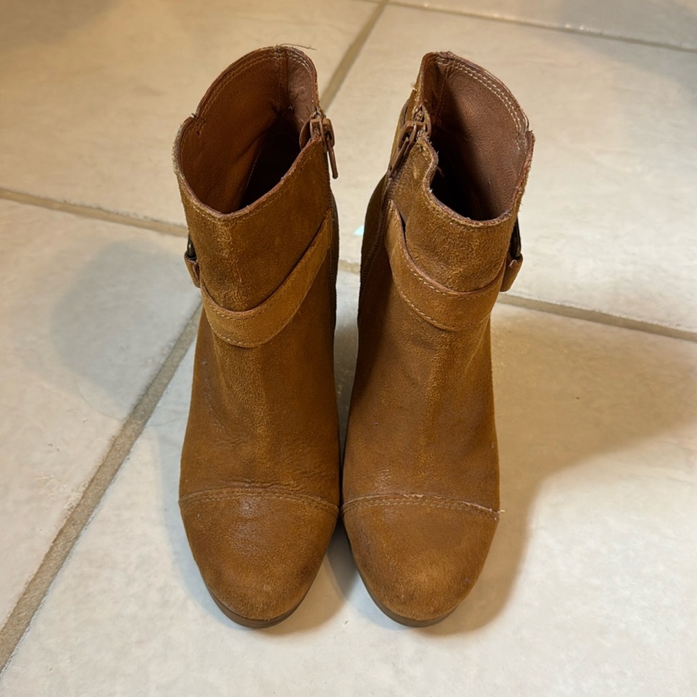 Lucky Brand suede boots